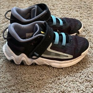 Nike Kids Sneakers Black with Blue Laces